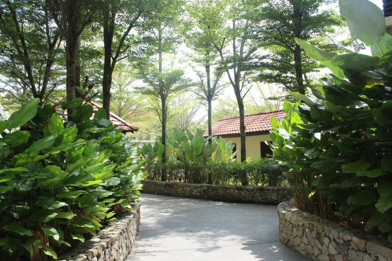 Espira Kinrara Hotel Puchong Exterior photo