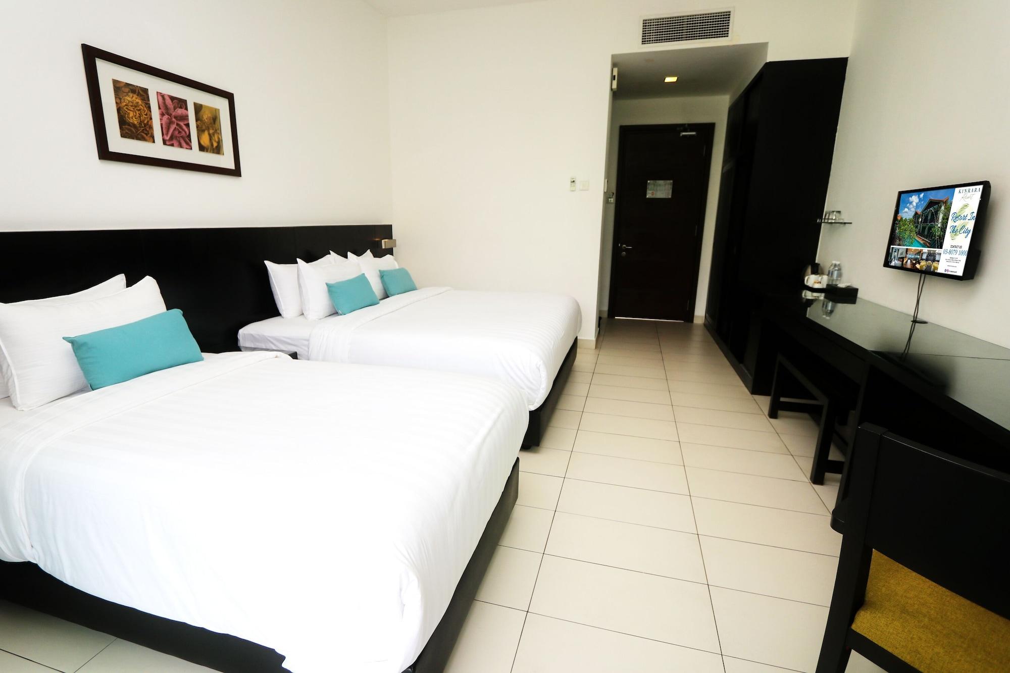 Espira Kinrara Hotel Puchong Exterior photo