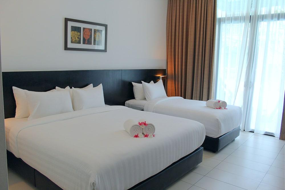 Espira Kinrara Hotel Puchong Exterior photo