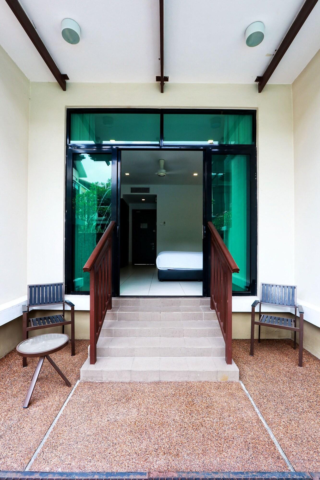 Espira Kinrara Hotel Puchong Exterior photo