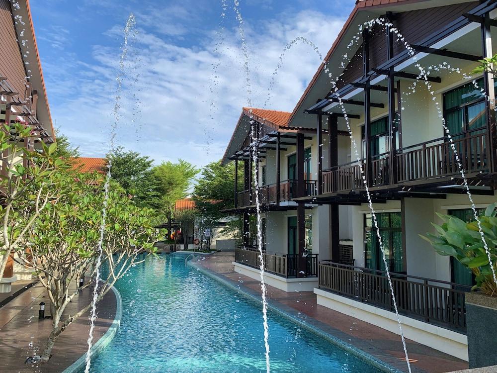 Espira Kinrara Hotel Puchong Exterior photo